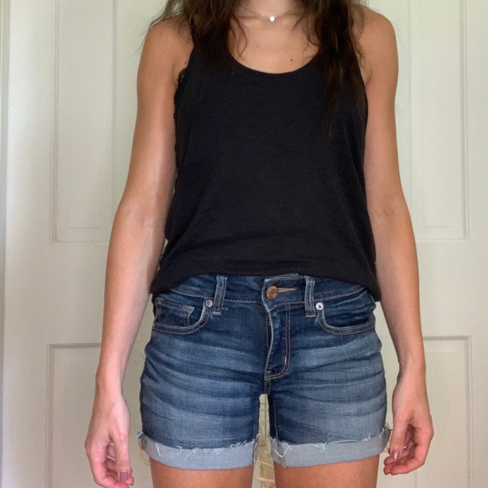 American Eagle dark wash shorts. Size: 2